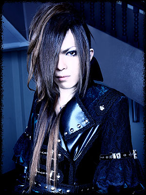 HIDE-ZOU