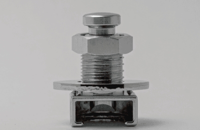 12mmスパナ等を用い、六角ナットを本締めします。