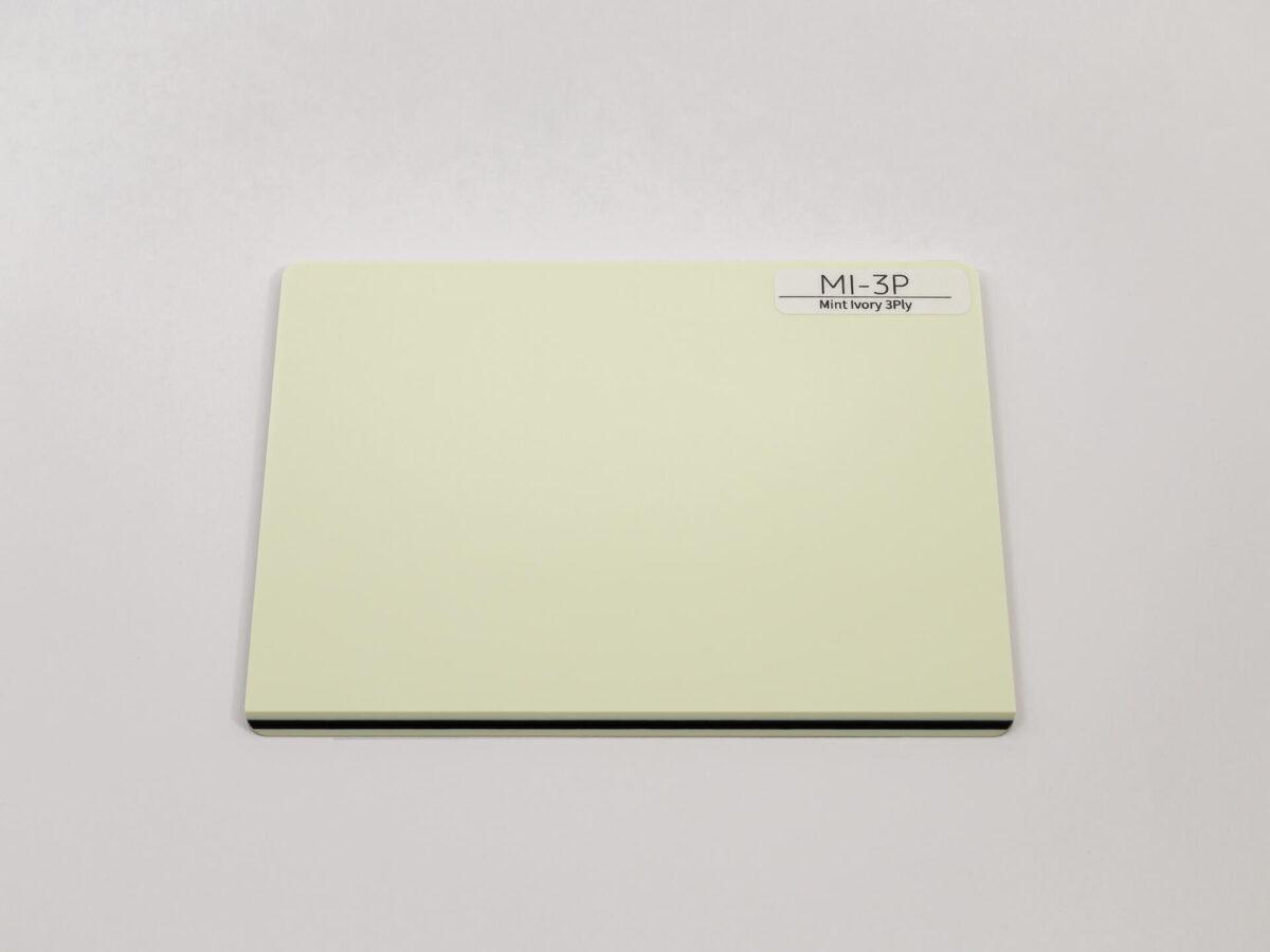 ピックガード用角板 MI-3P (ミントアイボリー 3ply)