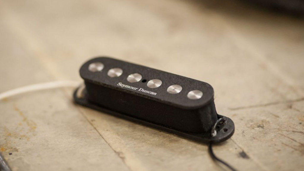 Quarter Pound™ Flat Strat