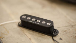 Quarter Pound™ Flat Strat