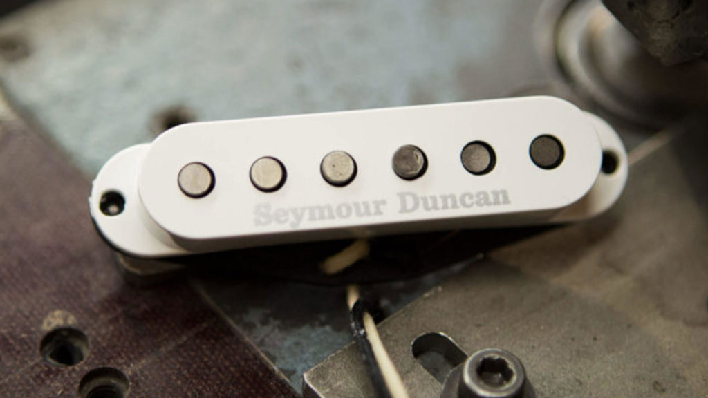 Alnico II™ Pro Staggered Strat