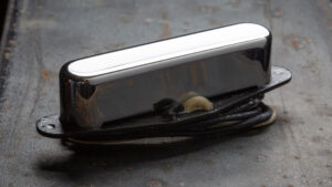 ANTIQUITY™ RETROSPEC'D Tele