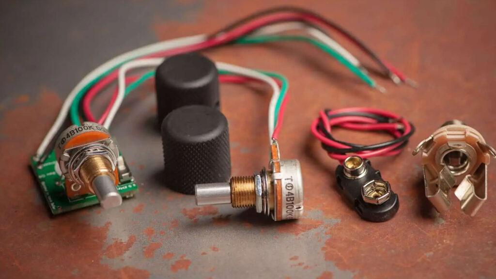 Blackouts® Bass Preamp Separate 2 Band