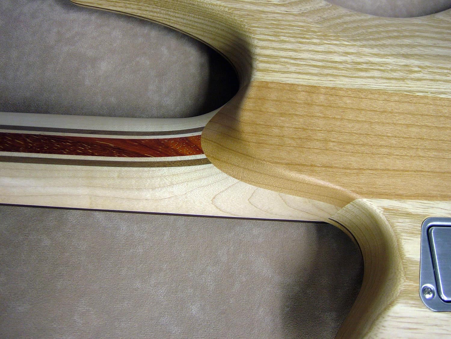 BOTTOM BUMP